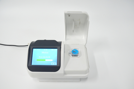 Analyseur LD-100 d'hémoglobine de sang total d'analyseur d'essai de l'étape HbA1c de POCT un